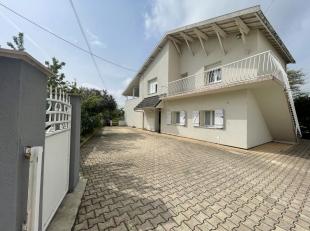 MAISON ROUSSILLON 152M2 5 GARAGES
