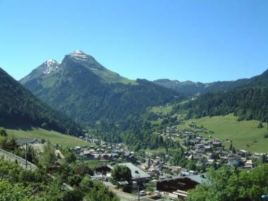 PROCHAINEMENT ! C'est  Morzine, superbe station de Ski Morzine Avoriaz, aux portes de Thonon-l