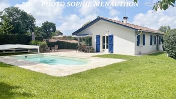 VILLA CONTEMPORAINE DE 170 M2 DONT UN APPARTEMENT INDEPENDANT DE 70 M2 LE TOUT SUR UN JARDIN DE 2000