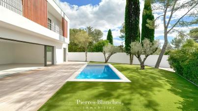 ALL�GORIE CITADINE �
