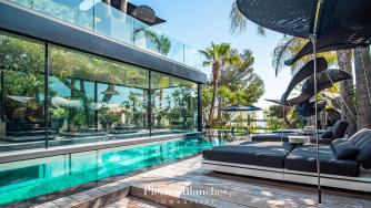 L'AURORE SUR LA MER �
