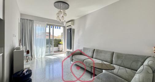 Appartement T2 au centre de tout Nice 
