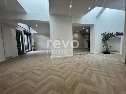 Maison de ville  avec terrasse 4 chambres Angers Centre 
