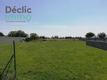 INVESTISSEURS : Terrain de 1310m� sur Saint-Vincent-sur-Jard, � proximit� des commerces, �coles, m�d