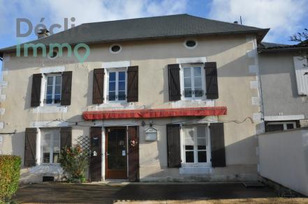 Maison mitoyenne en pierre
