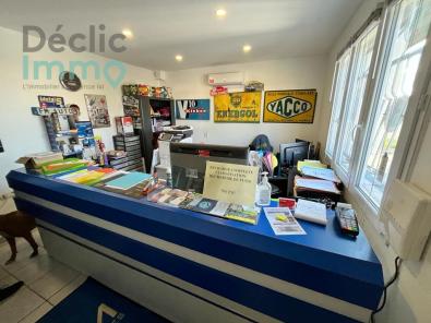 LOCAL ACTIVITE AIGUES -VIVES
