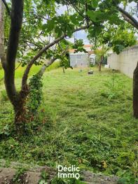 DOUBLE GARAGE SUR TERRAIN CONSTRUCTIBLE DE 238 M2
