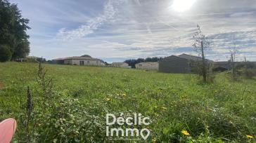 Terrain constructible de 664 m� sur la commune de Sireuil
