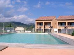 appartement standing 1km de la plage avec piscine collective