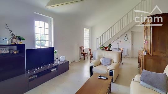 T4 DUPLEX CENTRE VILLE SEGRE
