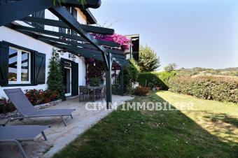 Maison de caract�re 10 pi�ces et son studio ind�pendant

