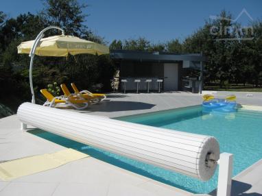 Maison grand standing de 330 m� habitable sur 4500 m� dont 1000 m� constructible 
