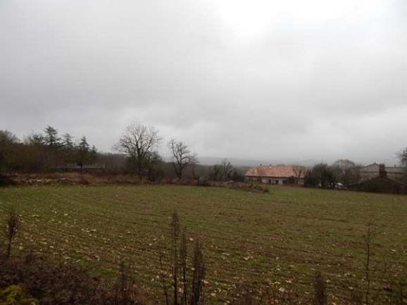BELMONT St FOI, terrain constructible, avec C.U de 1700 m� 
