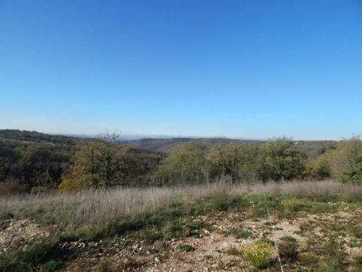 CAHORS - Nord, a 5mn du centre ville terrain constructible de 1800m�
