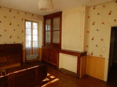 Lalbenque, superbe maison de village en pierre de 170 m� env a r�nover
