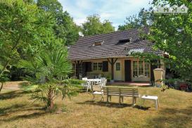 Pavillon de 160 m� sur terrain de 4200 m�
