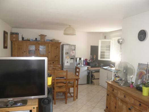 Appartement de type 2 avec parking
