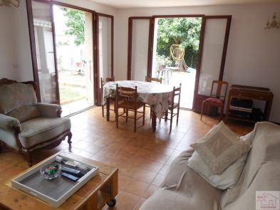 A VENDRE MAISON DE TYPE 4 DE PLAIN PIED CASTELGINEST (31780) 
