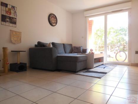 A VENDRE APPARTEMENT DE TYPE 2 EN REZ-DE-CHAUSSEE
