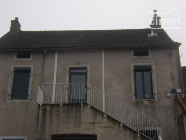 St D�sert. 1 Pi�ce (grenier)  de 60 m� au sol � am�nager. 
