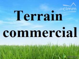 BEL EMPLACEMENT COMMERCIAL ROYAN
