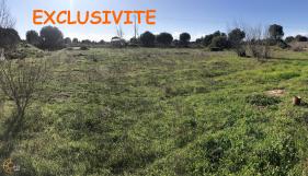 Terrain clotur�
