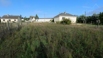 Terrain constructible � Longu� de 777 m� !
