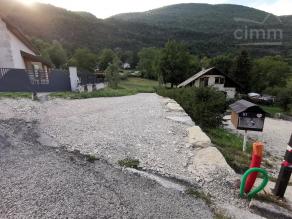 Terrain constructible au calme
