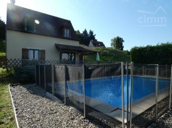 Maison avec piscine
