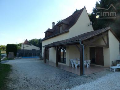 Maison individuelle avec piscine
