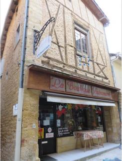 A vendre � Belv�s (24170) Immeuble mixte 
