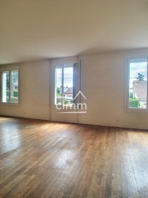 Maison 5 chambres sur AMILLY 45200 quartier Antibes 
