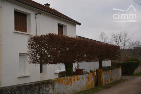 MAISON DE VILLAGE 4 Pi�ces terrain 1160 m�
