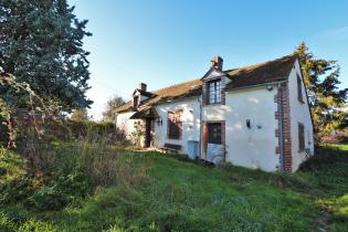 Ancienne fermette � restaurer � Chateaurenard 45220
