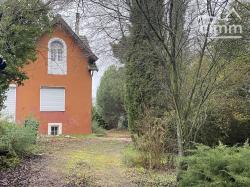 En EXCLUSIVITE Maison au charme atypiqe au coeur de Dompierre sur Besbre
