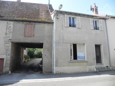 Sennecey Le Grand. Maison de ville de 85m�. 71 000 � HAI 
