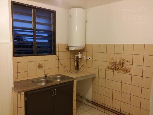 BEAUSEJOUR F 3 RDC 79 900 � a SAINT MARIE  REUNION 
