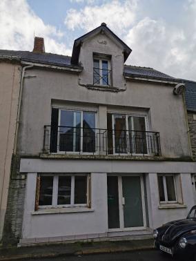 MAISON DE BOURG
