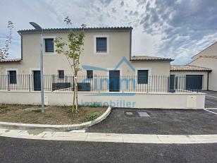 Villa neuve proche centre-ville
