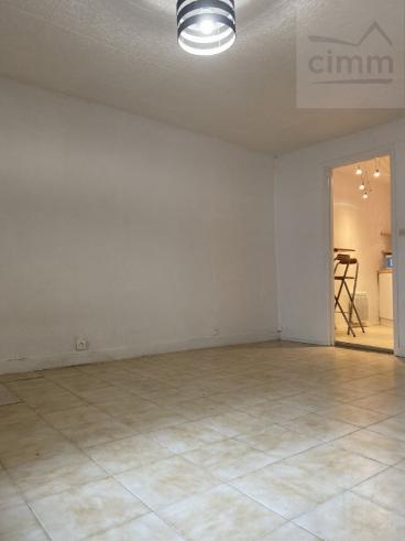 Studio 21m� Id�al investisseur emplacement num�ro 1
