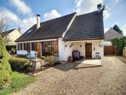 2 min SUD GISORS - Maison Familliale avec 4 chambres et garage AU CALME, grand s�jour, joli jardin
