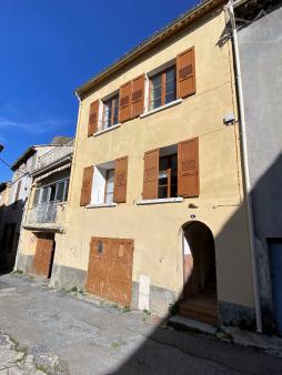 MAISON DE VILLAGE T8 GARAGE, PARKING ET TERRASSES
