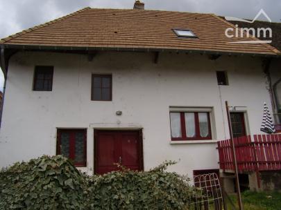 Maison de village en pierre du 18�me si�cle 
