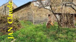 Terrain de 683 m�, plein bourg
