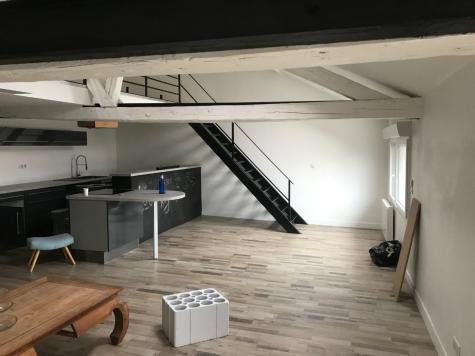 A vendre � FECAMP immeuble id�alement situ� en bord de mer
