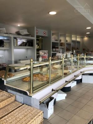 Grande boulangerie fr�quent�e
