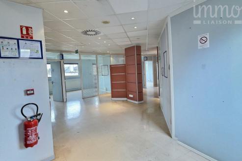 FRANCE et Territoires OUTRE-MER- Parc immobilier bureaux et plateaux 43809 m�
