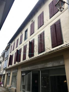Immeuble en plein centre de Saint Gaudens.
