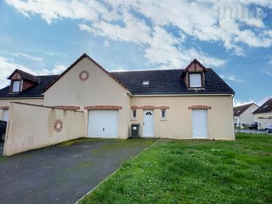 A 10 km de BLOIS, � CORMERAY, maison de 5 pi�ces, 3 chambres et 2 salles d'eau
