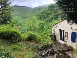 Petite maison avec une vue panoramique
